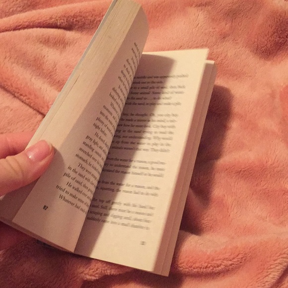 Book - Picture 4 of 4